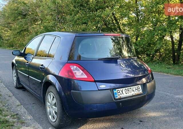 Синий Рено Меган, объемом двигателя 1.6 л и пробегом 206 тыс. км за 3200 $, фото 1 на Automoto.ua