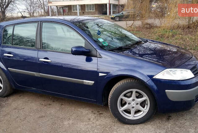 Синий Рено Меган, объемом двигателя 1.6 л и пробегом 181 тыс. км за 3750 $, фото 7 на Automoto.ua