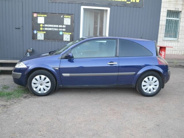 Синий Рено Меган, объемом двигателя 0 л и пробегом 300 тыс. км за 3000 $, фото 2 на Automoto.ua