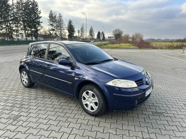 Синий Рено Меган, объемом двигателя 1.4 л и пробегом 260 тыс. км за 3499 $, фото 3 на Automoto.ua