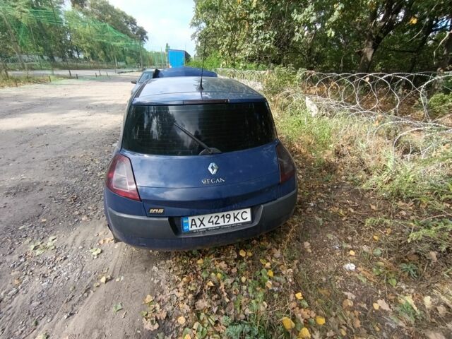 Синий Рено Меган, объемом двигателя 0 л и пробегом 250 тыс. км за 2007 $, фото 5 на Automoto.ua