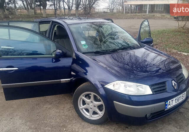 Синий Рено Меган, объемом двигателя 1.6 л и пробегом 181 тыс. км за 3750 $, фото 3 на Automoto.ua