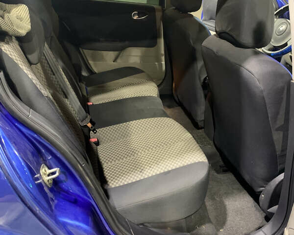 Синій Рено Меган, об'ємом двигуна 1.5 л та пробігом 345 тис. км за 4100 $, фото 8 на Automoto.ua