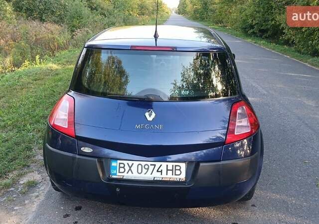 Синий Рено Меган, объемом двигателя 1.6 л и пробегом 206 тыс. км за 3200 $, фото 9 на Automoto.ua