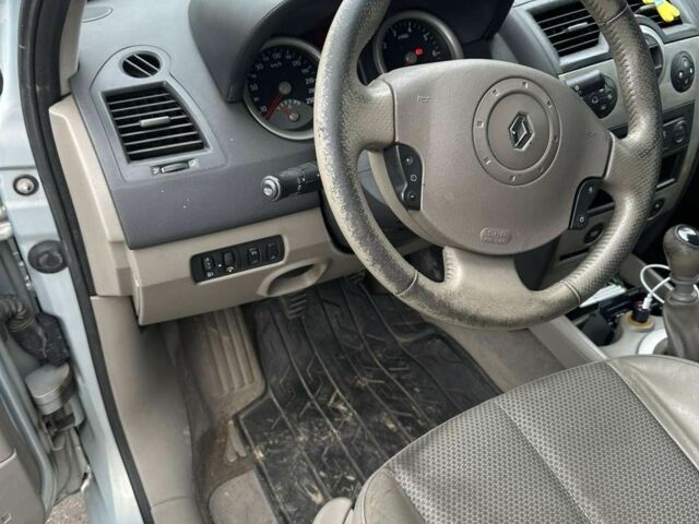 Синій Рено Меган, об'ємом двигуна 0 л та пробігом 320 тис. км за 1600 $, фото 6 на Automoto.ua
