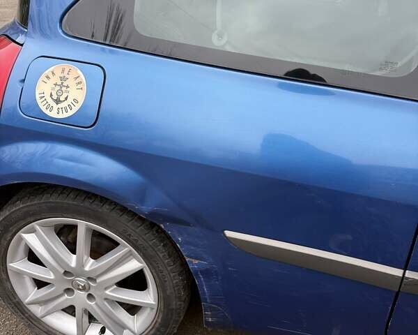 Синій Рено Меган, об'ємом двигуна 2 л та пробігом 139 тис. км за 4500 $, фото 7 на Automoto.ua