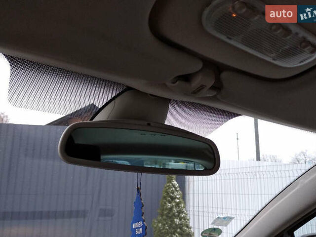 Синий Рено Меган, объемом двигателя 1.6 л и пробегом 181 тыс. км за 3750 $, фото 14 на Automoto.ua