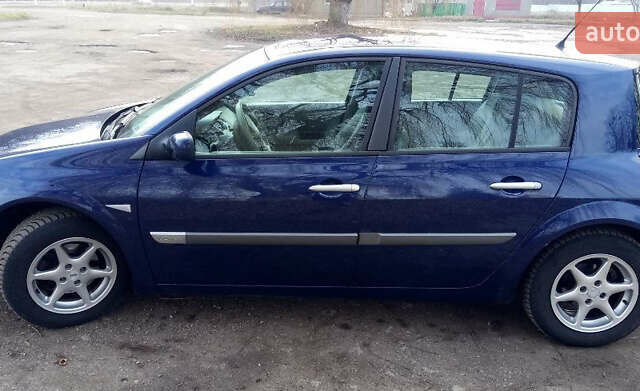 Синий Рено Меган, объемом двигателя 1.6 л и пробегом 181 тыс. км за 3750 $, фото 9 на Automoto.ua