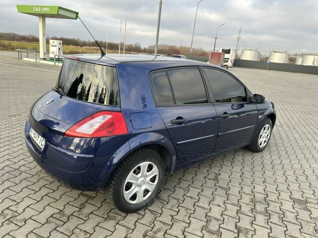 Синий Рено Меган, объемом двигателя 1.4 л и пробегом 260 тыс. км за 3499 $, фото 7 на Automoto.ua