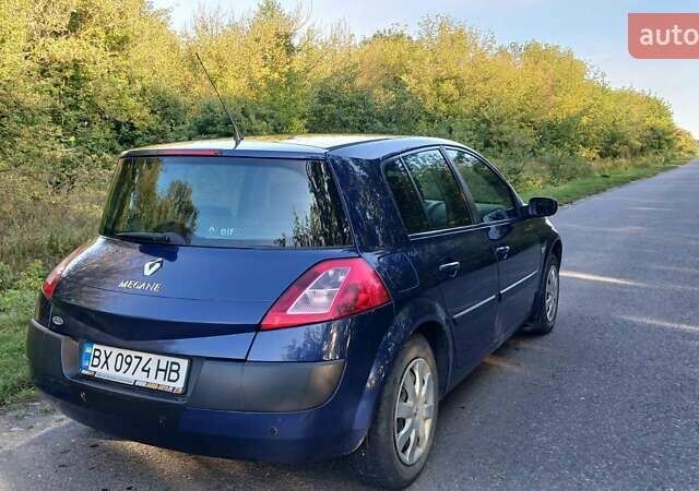 Синий Рено Меган, объемом двигателя 1.6 л и пробегом 206 тыс. км за 3200 $, фото 4 на Automoto.ua