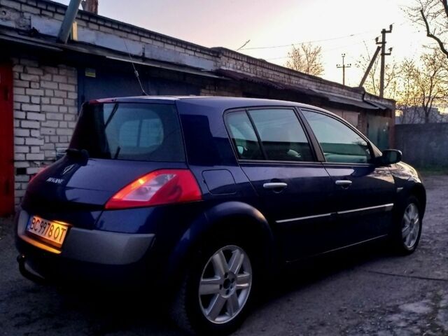 Синій Рено Меган, об'ємом двигуна 2 л та пробігом 230 тис. км за 4100 $, фото 4 на Automoto.ua