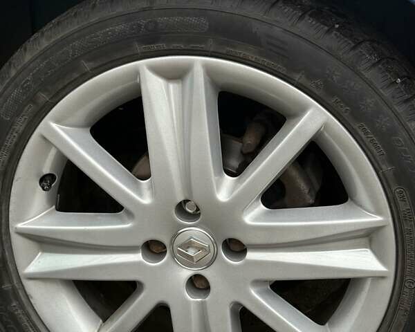 Синій Рено Меган, об'ємом двигуна 2 л та пробігом 139 тис. км за 4500 $, фото 11 на Automoto.ua