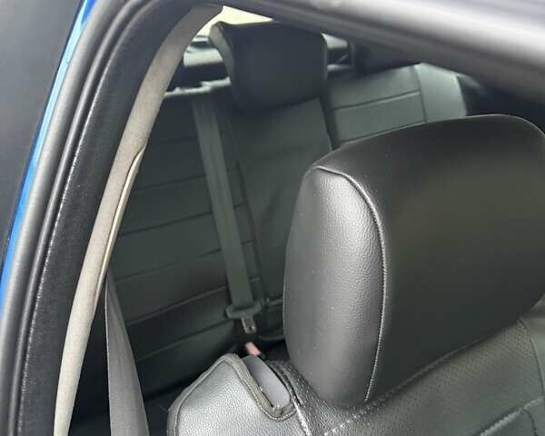 Синій Рено Меган, об'ємом двигуна 2 л та пробігом 139 тис. км за 4500 $, фото 4 на Automoto.ua