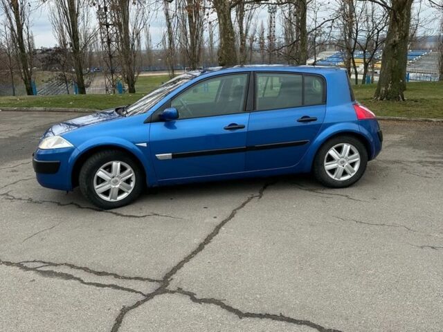 Синій Рено Меган, об'ємом двигуна 2 л та пробігом 172 тис. км за 4300 $, фото 3 на Automoto.ua