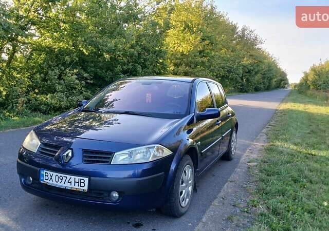 Синий Рено Меган, объемом двигателя 1.6 л и пробегом 206 тыс. км за 3200 $, фото 5 на Automoto.ua