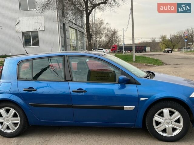 Синий Рено Меган, объемом двигателя 2 л и пробегом 175 тыс. км за 4500 $, фото 3 на Automoto.ua