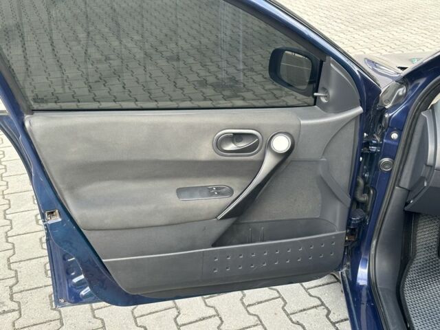 Синий Рено Меган, объемом двигателя 1.4 л и пробегом 260 тыс. км за 3499 $, фото 10 на Automoto.ua