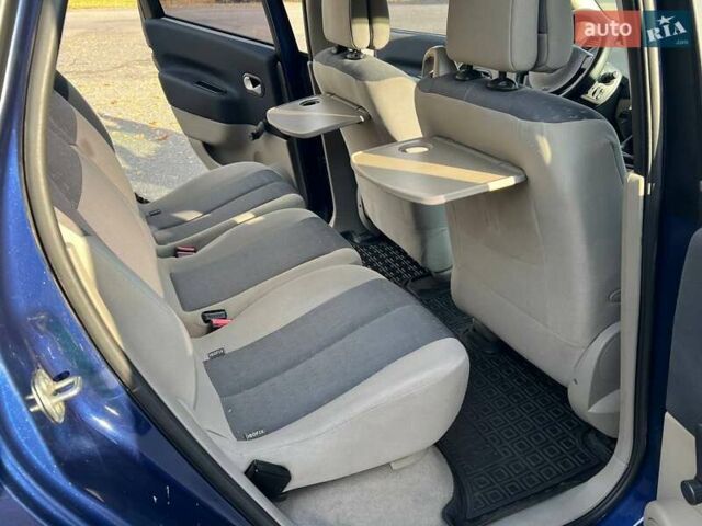 Синій Рено Меган, об'ємом двигуна 1.6 л та пробігом 219 тис. км за 3999 $, фото 46 на Automoto.ua
