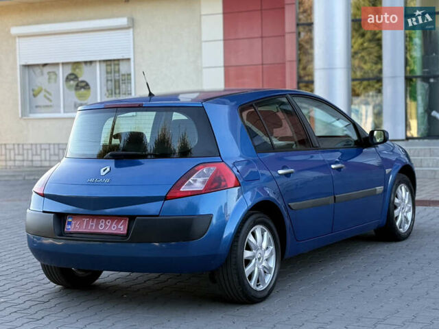 Синій Рено Меган, об'ємом двигуна 1.6 л та пробігом 200 тис. км за 5550 $, фото 4 на Automoto.ua