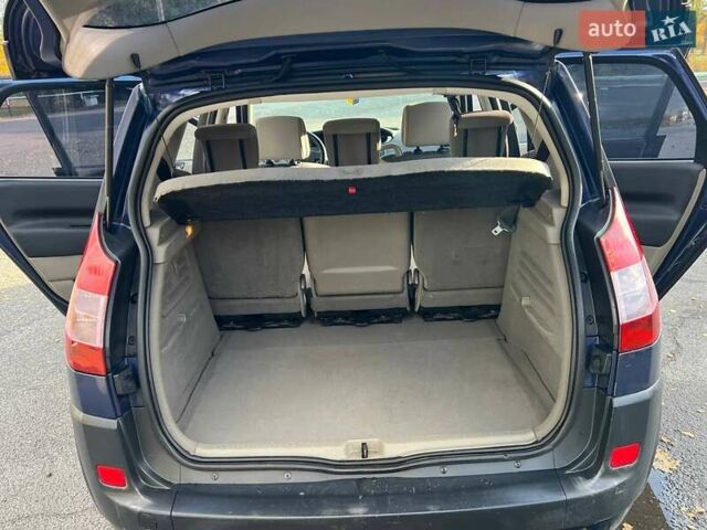 Синій Рено Меган, об'ємом двигуна 1.6 л та пробігом 219 тис. км за 3999 $, фото 56 на Automoto.ua