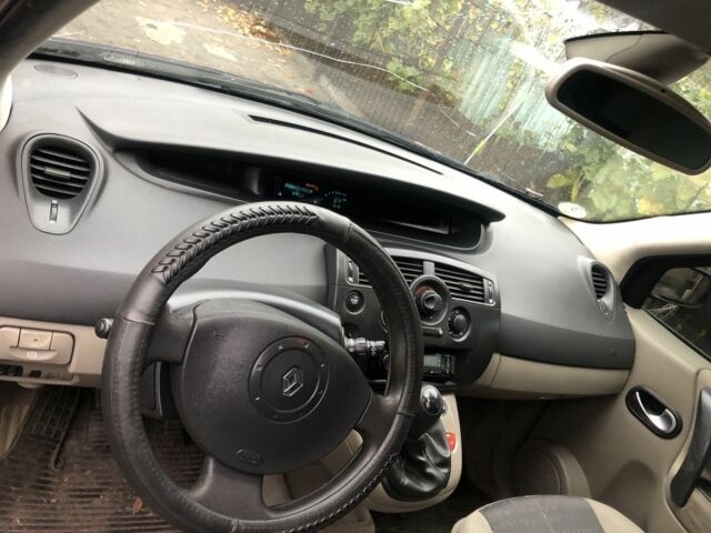 Синий Рено Меган, объемом двигателя 1.5 л и пробегом 336 тыс. км за 2400 $, фото 6 на Automoto.ua