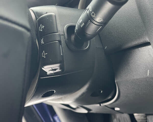 Синий Рено Меган, объемом двигателя 1.87 л и пробегом 245 тыс. км за 4650 $, фото 24 на Automoto.ua