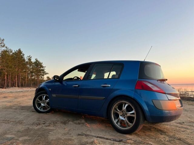 Синий Рено Меган, объемом двигателя 1.5 л и пробегом 280 тыс. км за 3200 $, фото 18 на Automoto.ua