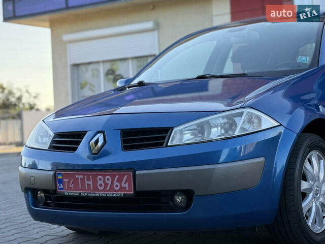 Синій Рено Меган, об'ємом двигуна 1.6 л та пробігом 200 тис. км за 5550 $, фото 2 на Automoto.ua