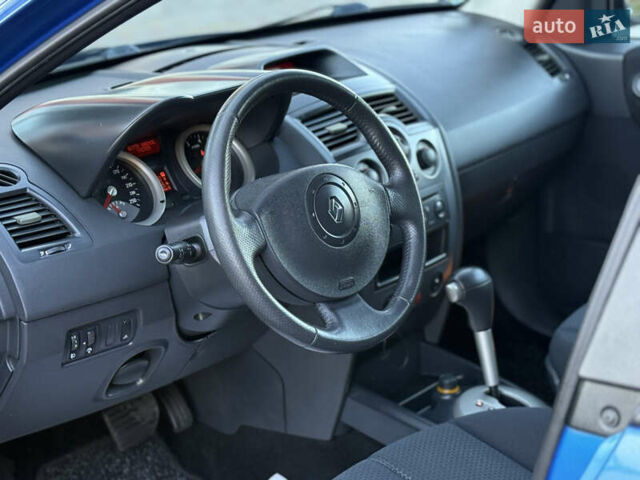 Синій Рено Меган, об'ємом двигуна 1.6 л та пробігом 200 тис. км за 5550 $, фото 22 на Automoto.ua