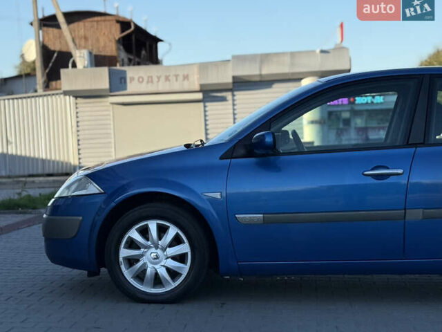 Синій Рено Меган, об'ємом двигуна 1.6 л та пробігом 200 тис. км за 5550 $, фото 8 на Automoto.ua