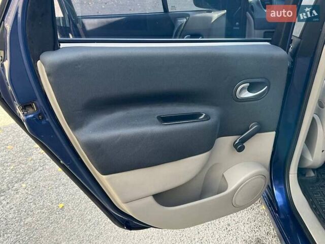 Синій Рено Меган, об'ємом двигуна 1.6 л та пробігом 219 тис. км за 3999 $, фото 39 на Automoto.ua