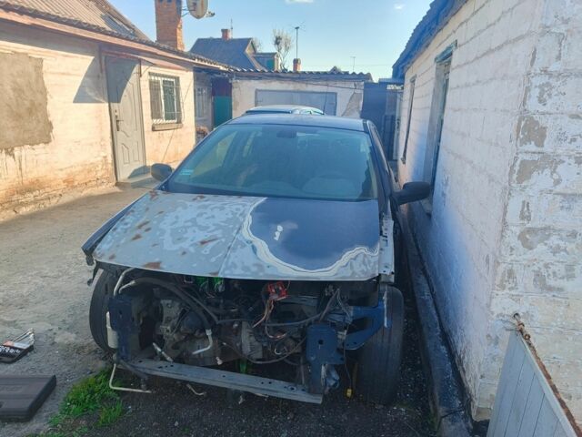 Синий Рено Меган, объемом двигателя 1.5 л и пробегом 200 тыс. км за 690 $, фото 4 на Automoto.ua