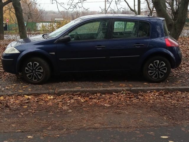 Синий Рено Меган, объемом двигателя 1.4 л и пробегом 236 тыс. км за 3500 $, фото 7 на Automoto.ua