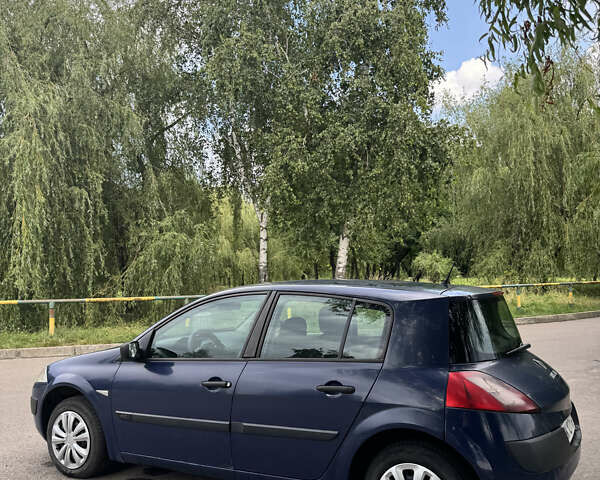 Рено Меган 2005 в Ровно на Automoto.ua Синий Рено Меган, объемом двигателя 1.5 л и пробегом 290 тыс. км за 2700 $, фото 1 на Automoto.ua