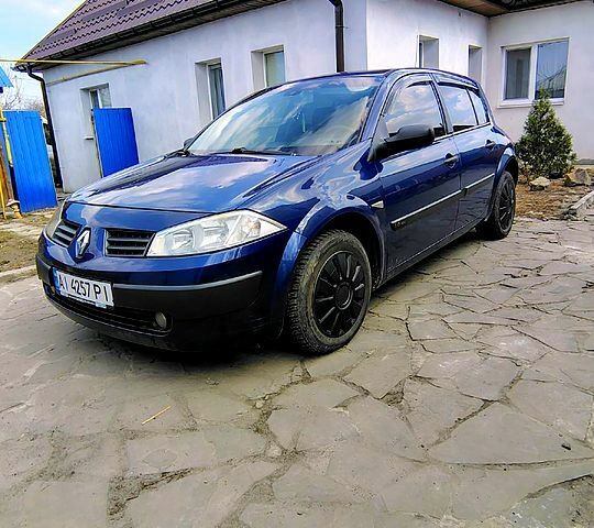 Синій Рено Меган, об'ємом двигуна 1.6 л та пробігом 275 тис. км за 4700 $, фото 1 на Automoto.ua