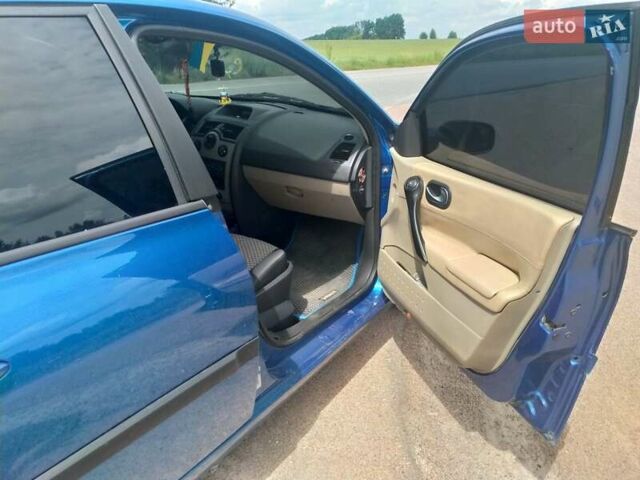 Синий Рено Меган, объемом двигателя 1.9 л и пробегом 300 тыс. км за 4000 $, фото 6 на Automoto.ua