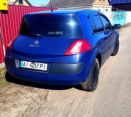 Синій Рено Меган, об'ємом двигуна 1.6 л та пробігом 275 тис. км за 4700 $, фото 10 на Automoto.ua