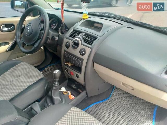 Синий Рено Меган, объемом двигателя 1.9 л и пробегом 300 тыс. км за 4000 $, фото 7 на Automoto.ua