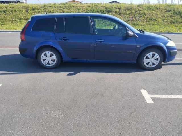 Синий Рено Меган, объемом двигателя 1.9 л и пробегом 280 тыс. км за 3900 $, фото 3 на Automoto.ua