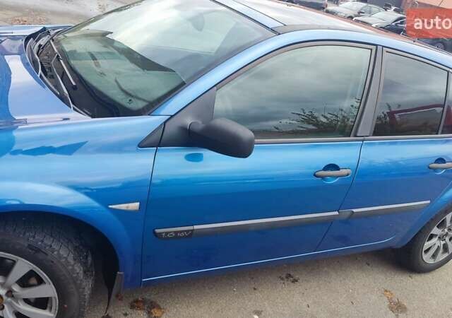 Синій Рено Меган, об'ємом двигуна 1.6 л та пробігом 224 тис. км за 4400 $, фото 10 на Automoto.ua