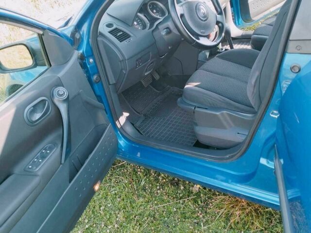 Синий Рено Меган, объемом двигателя 1.6 л и пробегом 187 тыс. км за 4400 $, фото 4 на Automoto.ua