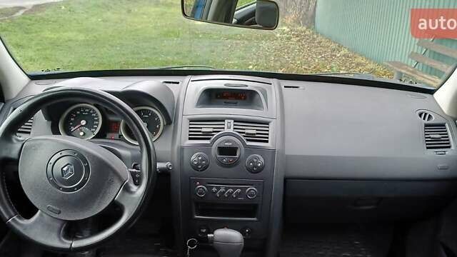 Синий Рено Меган, объемом двигателя 1.6 л и пробегом 186 тыс. км за 4600 $, фото 23 на Automoto.ua