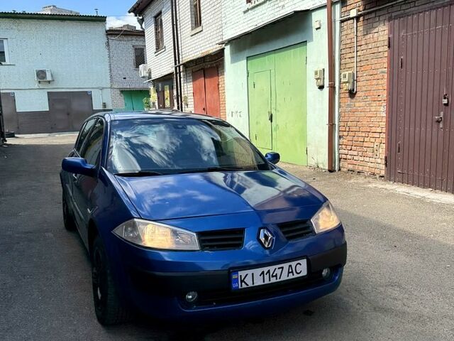 Синий Рено Меган, объемом двигателя 1.6 л и пробегом 250 тыс. км за 3999 $, фото 6 на Automoto.ua