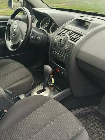 Синий Рено Меган, объемом двигателя 1.6 л и пробегом 186 тыс. км за 4600 $, фото 14 на Automoto.ua