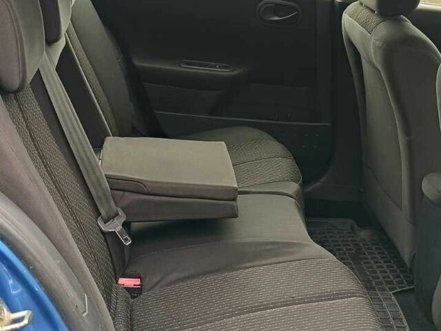 Синий Рено Меган, объемом двигателя 1.6 л и пробегом 187 тыс. км за 4400 $, фото 18 на Automoto.ua