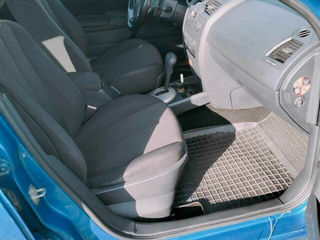 Синий Рено Меган, объемом двигателя 1.6 л и пробегом 187 тыс. км за 4400 $, фото 5 на Automoto.ua