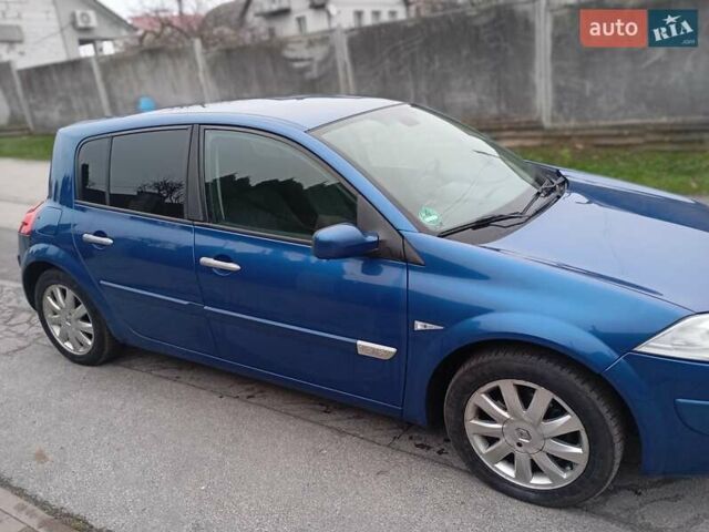 Синій Рено Меган, об'ємом двигуна 1.6 л та пробігом 275 тис. км за 4100 $, фото 8 на Automoto.ua