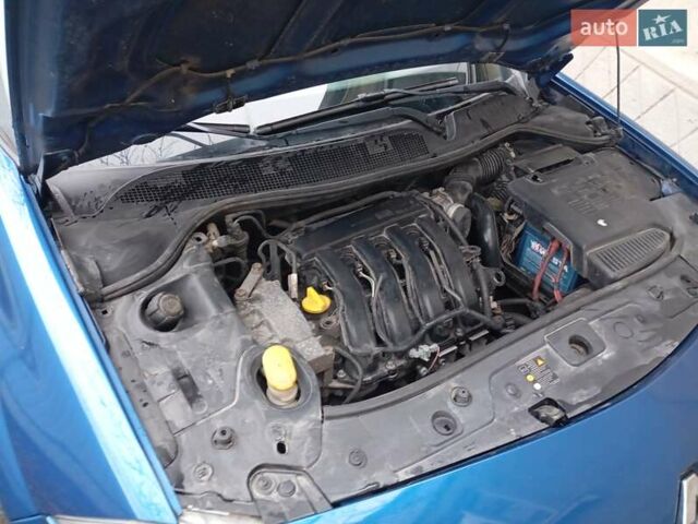 Синій Рено Меган, об'ємом двигуна 1.6 л та пробігом 275 тис. км за 4100 $, фото 13 на Automoto.ua