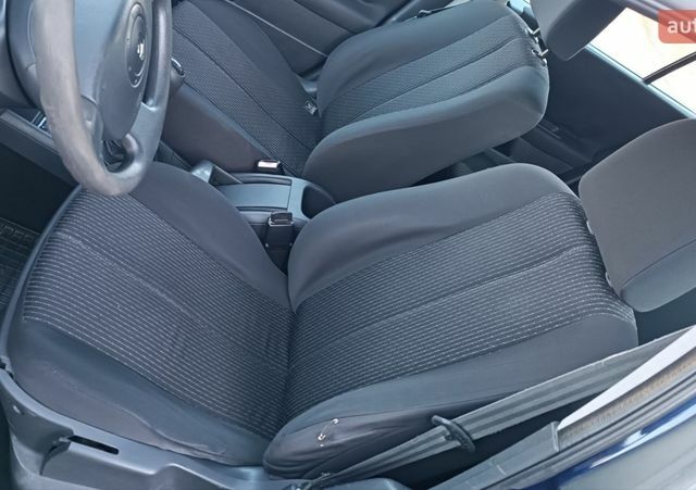 Синий Рено Меган, объемом двигателя 1.5 л и пробегом 367 тыс. км за 3350 $, фото 36 на Automoto.ua