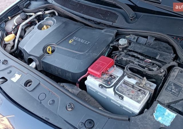 Синий Рено Меган, объемом двигателя 1.5 л и пробегом 367 тыс. км за 3350 $, фото 54 на Automoto.ua